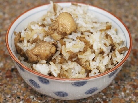 ニンニク香るゴボウ鶏飯　大量レシピ